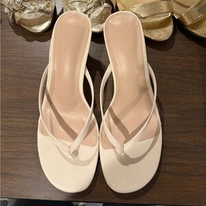Women’s White Flip Sandals - Comfortable Everyday Slide